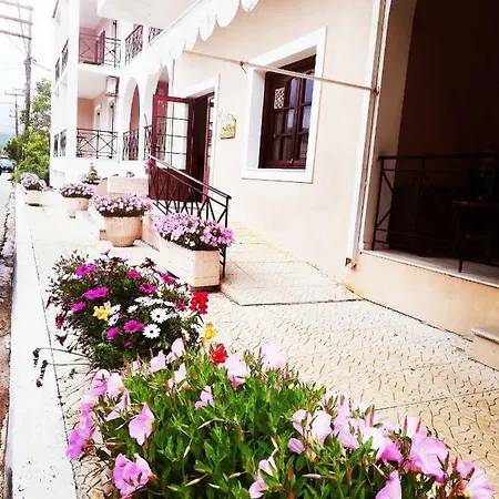 Thodora Appartments Lägenhetshotell Sami (Kefalonia)