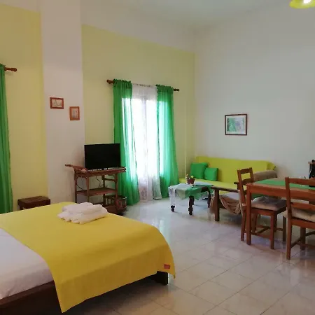 Thodora Appartments Lägenhetshotell 3*