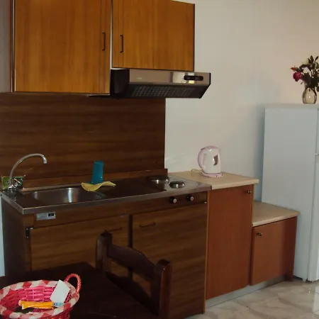 Thodora Appartments Σάμη
